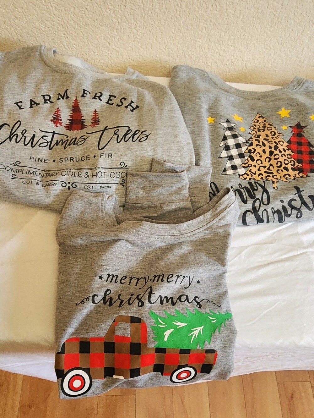✨ Holiday Graphic Sweatshirt Bundle 2XL (3-Piece Set) Cozy Gray Crewnecks